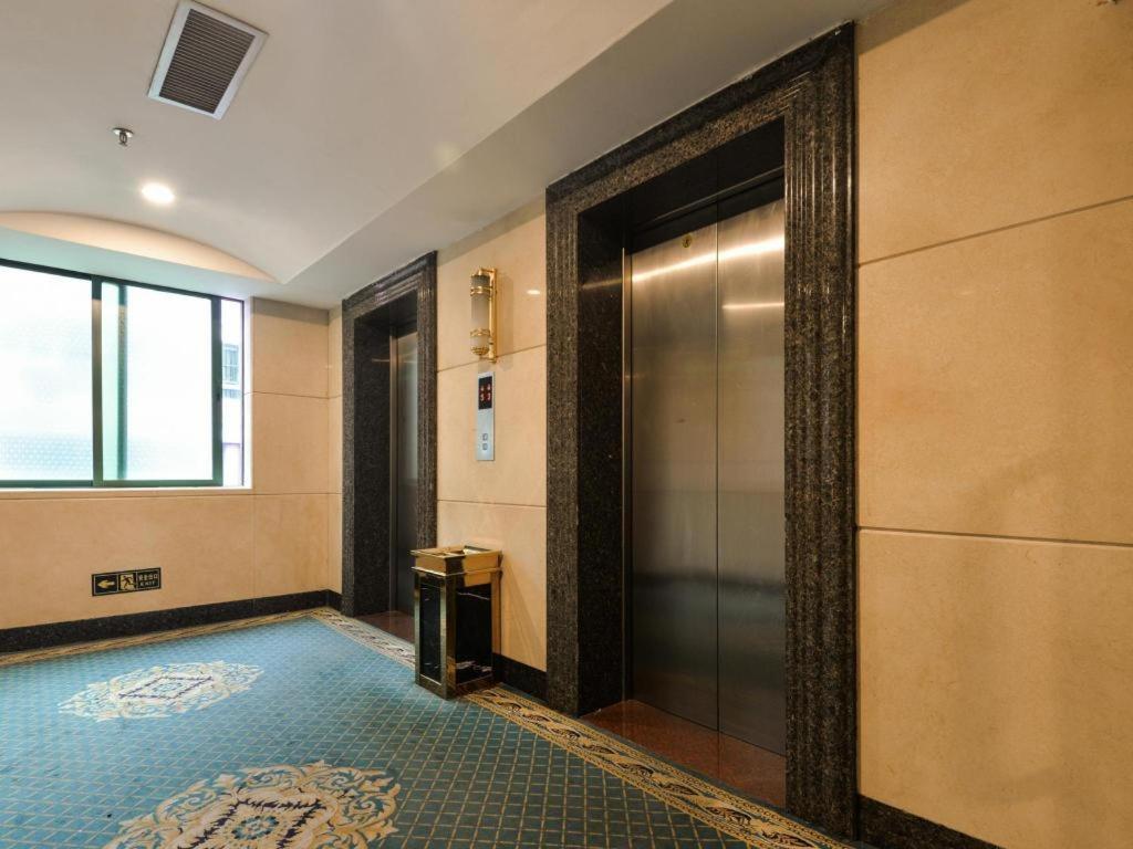 New Pearl River Hotel Guangzhou Buitenkant foto